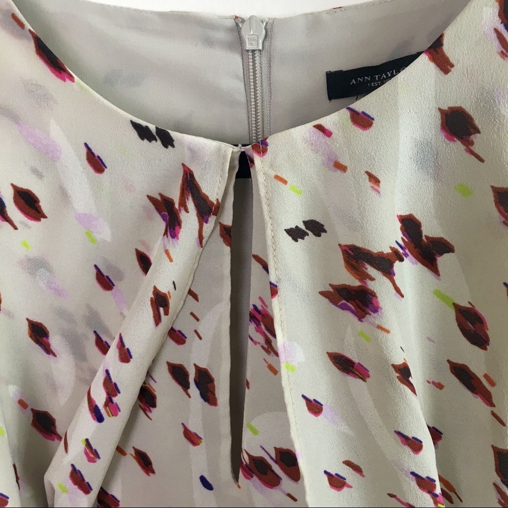 Ann Taylor Peplum Keyhole Front Shell Tank-Size 6 - Picture 5 of 6